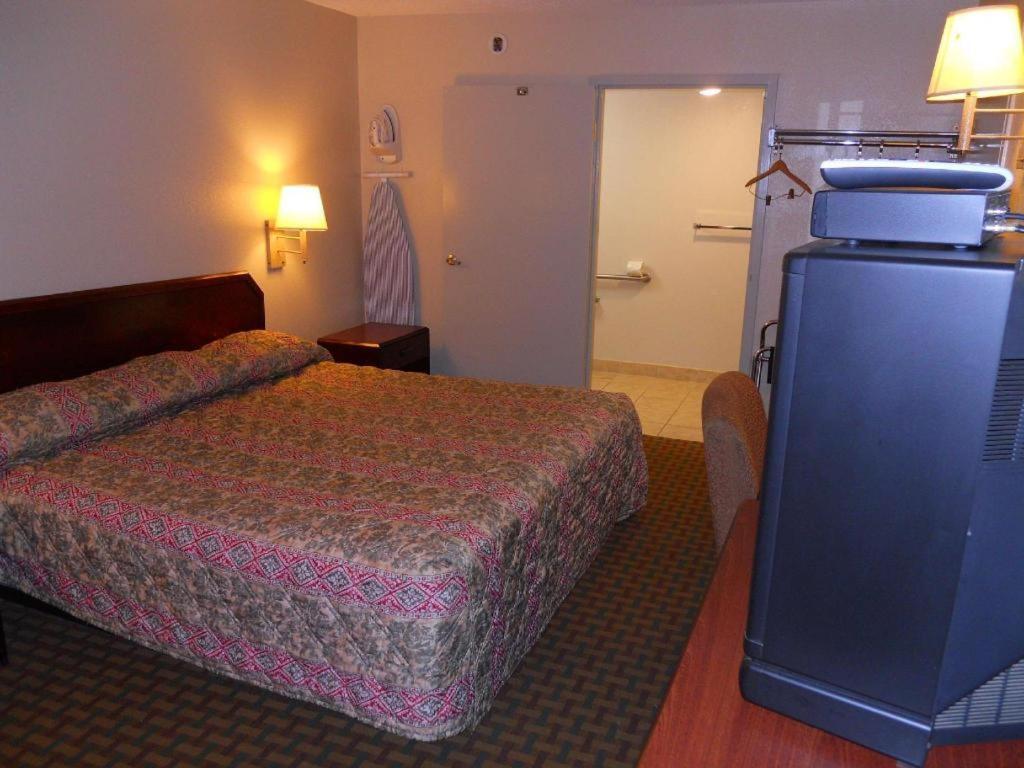 America'S Best Inn - Бофорт Экстерьер фото