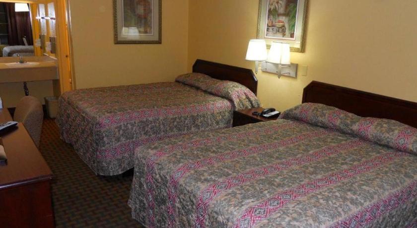 America'S Best Inn - Бофорт Экстерьер фото