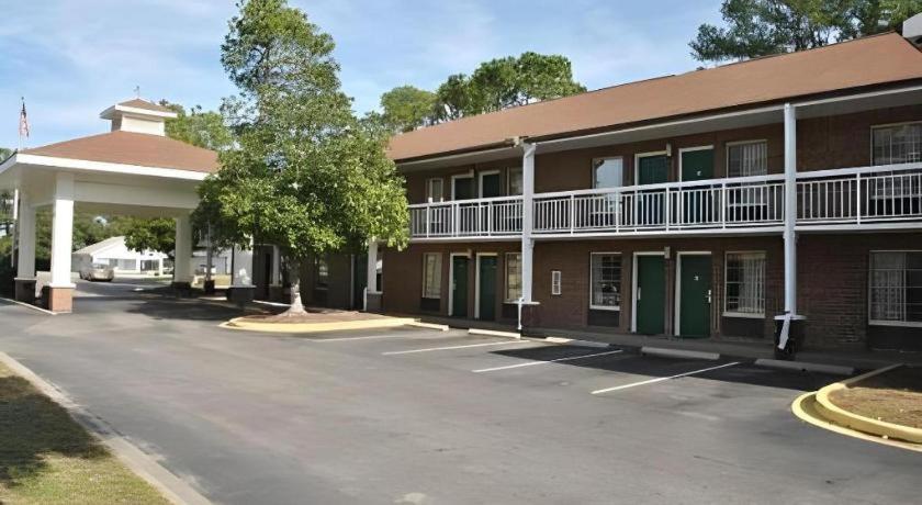 America'S Best Inn - Бофорт Экстерьер фото