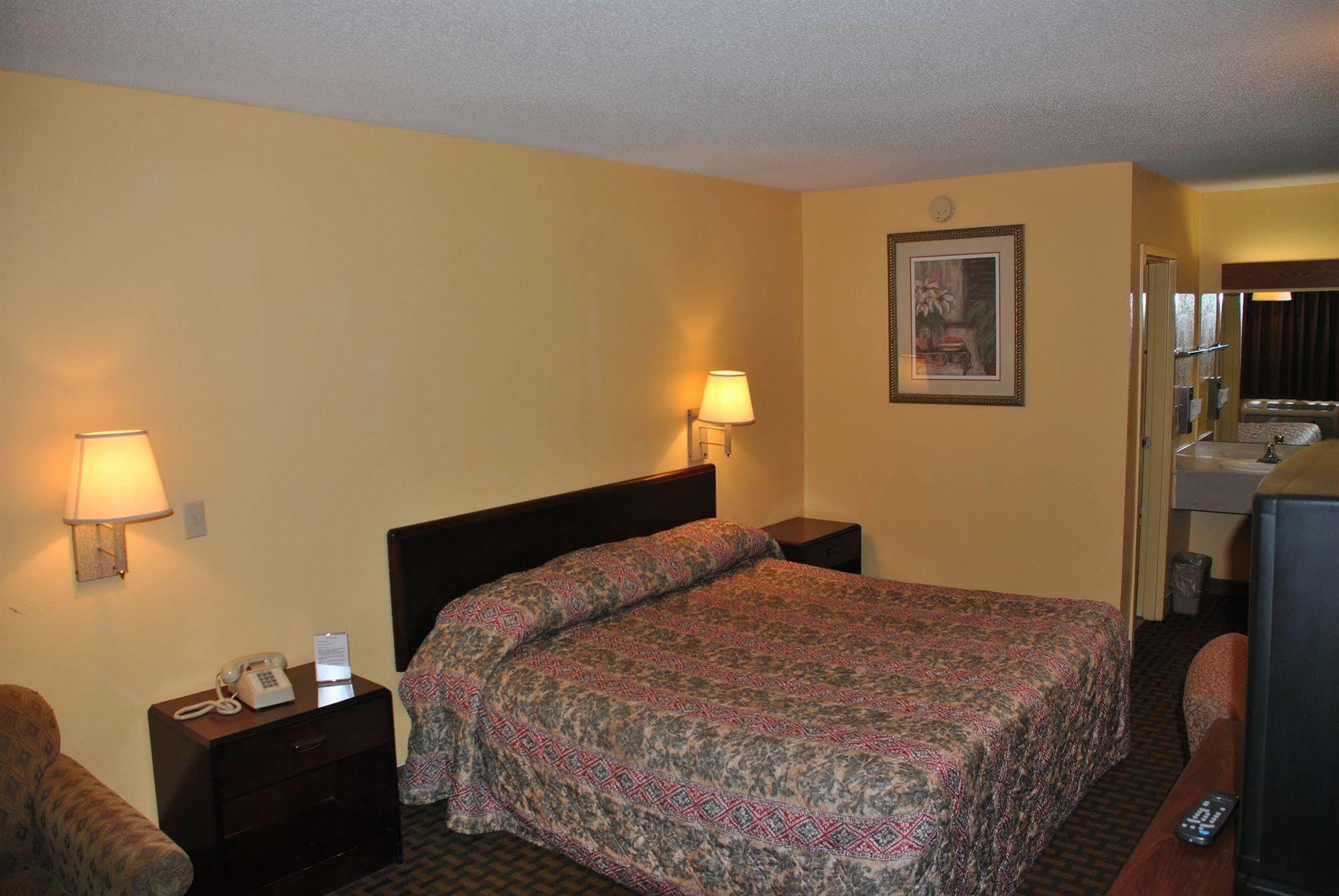 America'S Best Inn - Бофорт Экстерьер фото